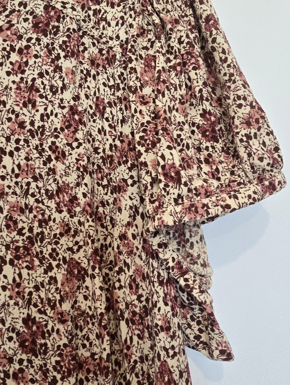 Treasure & Bond Woven Ditsy Floral Maxi Dress in Cream and Red Cottagecore - Picture 8 of 14